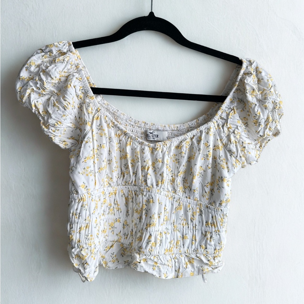 Hollister white and yellow floral puff-sleeve smocked crop top